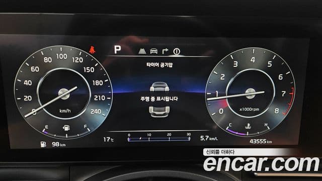 Kia Carnival 4세대 Signature, 2022 11