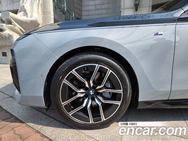 BMW 7시리즈 (G70) 740i xDrive M Sport Limited, 2025 все фото