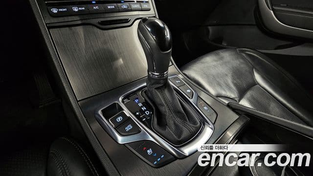 Hyundai Grandeur HG гибрид Premium, 2016 9