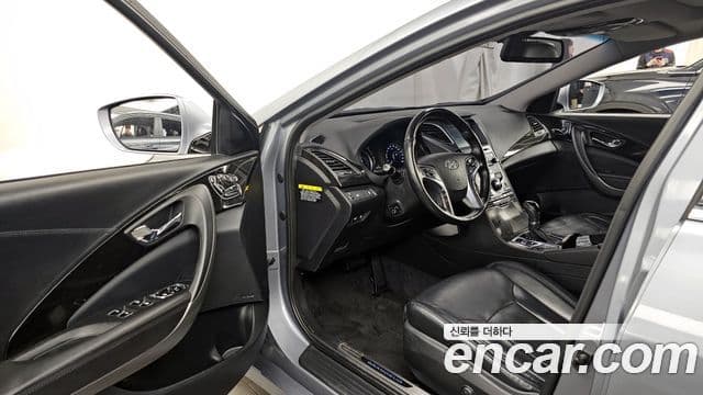 Hyundai Grandeur HG гибрид Premium, 2016 10