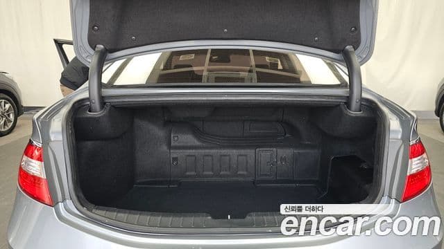 Hyundai Grandeur HG гибрид Premium, 2016 20