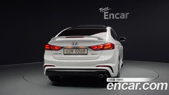 Hyundai Avante AD Extreme Selection, 2017 4