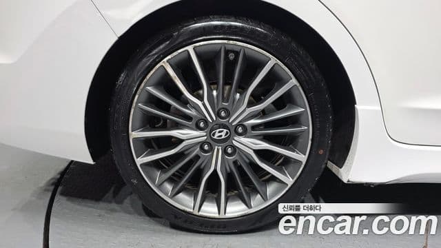 Hyundai Avante AD Extreme Selection, 2017 все фото