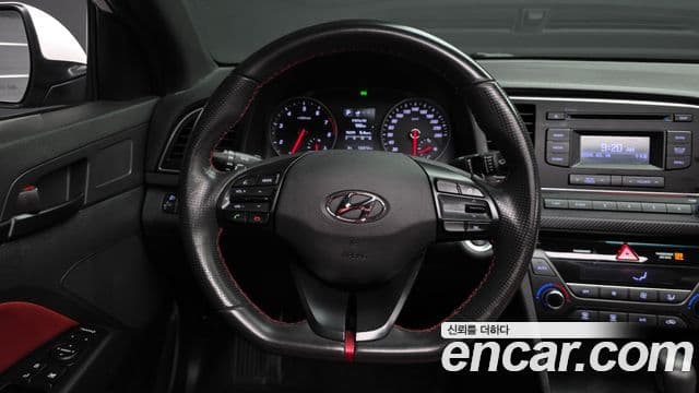 Hyundai Avante AD Extreme Selection, 2017 13