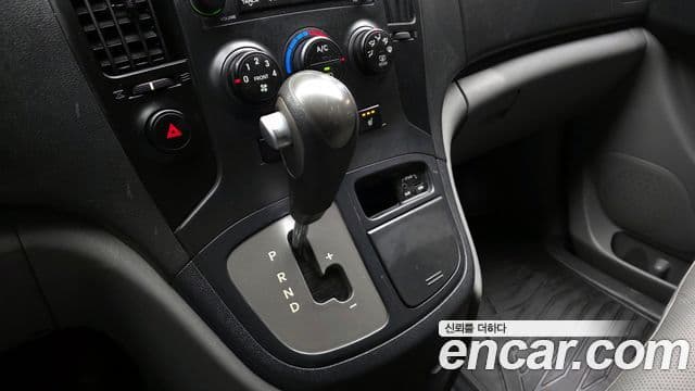 Hyundai Grand Starex CVX Deluxe, 2012 9