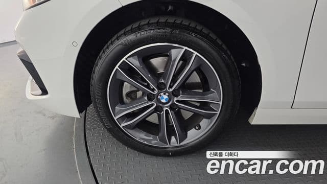 BMW 1시리즈 (F40) 120i Sport, 2024 все фото