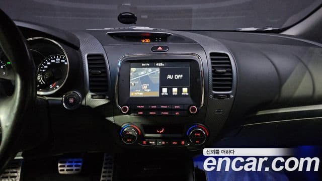 Kia The / новый New K3 E тип, 2016 15