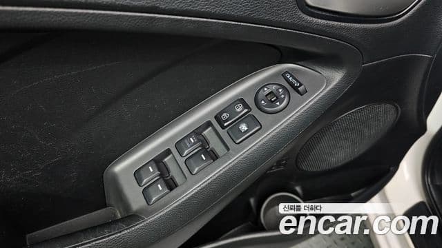 Kia The / новый New K3 E тип, 2016 19