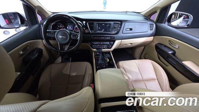 Kia All New Carnival VIP, 2017 7