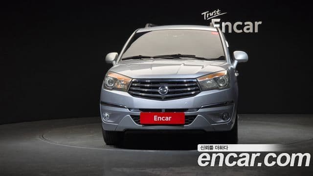 KG모빌리티(SsangYong) Korando 투리스모 4WD GT 9인승, 2015 3