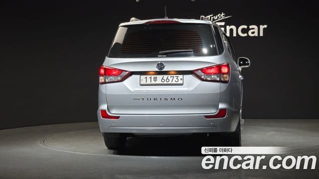 KG모빌리티(SsangYong) Korando 투리스모 4WD GT 9인승, 2015 4