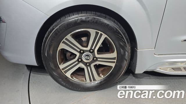 KG모빌리티(SsangYong) Korando 투리스모 4WD GT 9인승, 2015 все фото