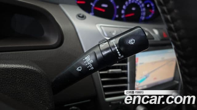 KG모빌리티(SsangYong) Korando 투리스모 4WD GT 9인승, 2015 16