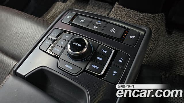 Genesis G80 Sport, 2019 18