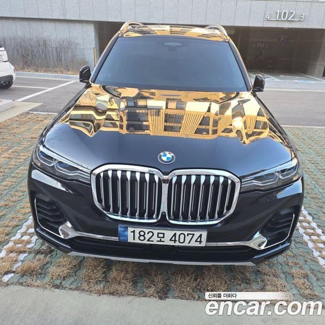 BMW X7 (G07) xDrive 40d Design Pure Excellence 6인승, 2021 1