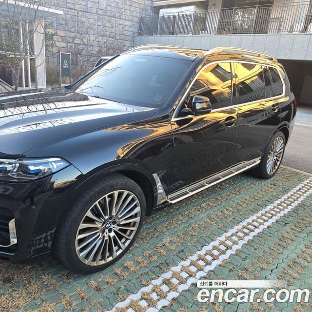 BMW X7 (G07) xDrive 40d Design Pure Excellence 6인승, 2021 3