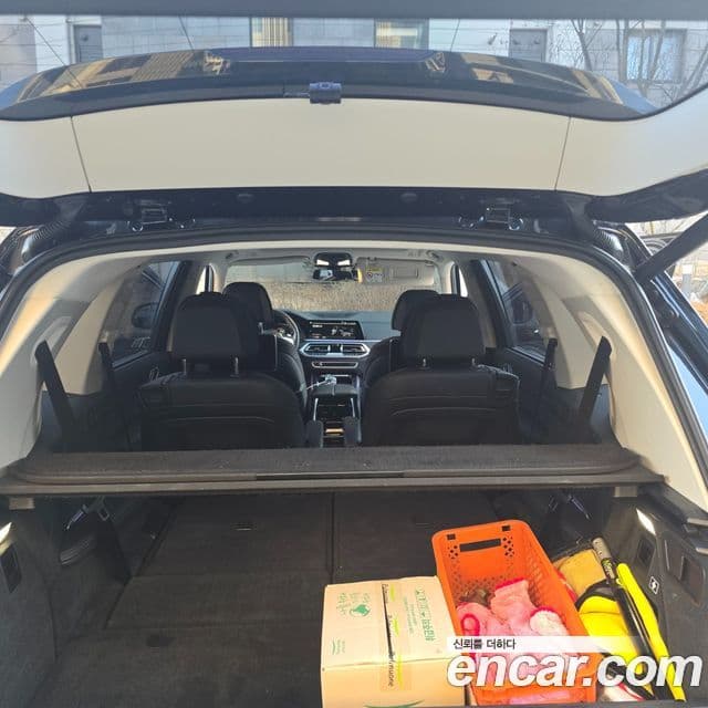 BMW X7 (G07) xDrive 40d Design Pure Excellence 6인승, 2021 8
