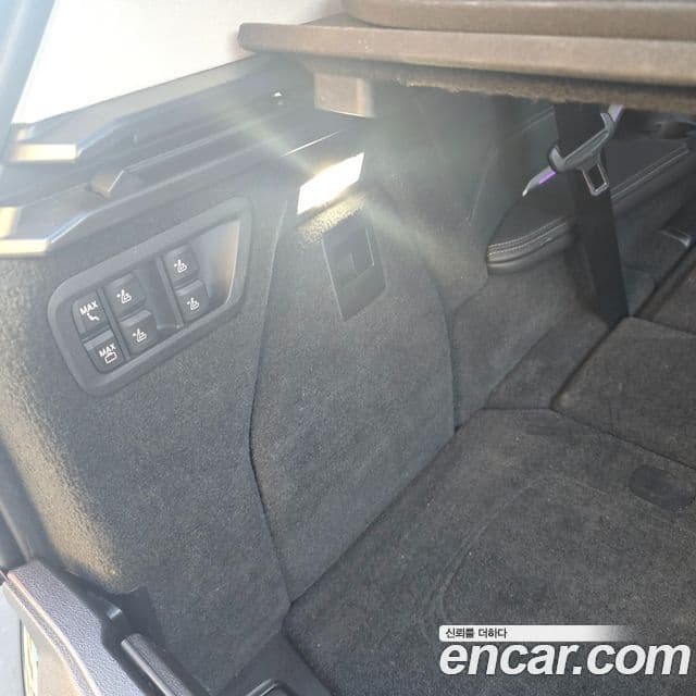 BMW X7 (G07) xDrive 40d Design Pure Excellence 6인승, 2021 11