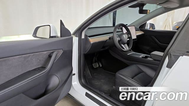 Tesla модель Y Standard Range RWD, 2021 10