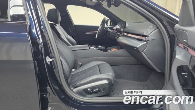 BMW 5시리즈 (G60) 520i M Sport, 2025 11