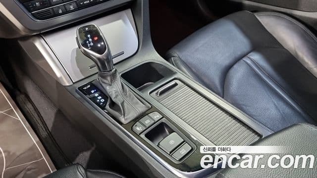 Hyundai LF Sonata LPI Modern(для людей с инвалидностью), 2015 7