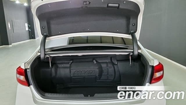 Hyundai LF Sonata LPI Modern(для людей с инвалидностью), 2015 10