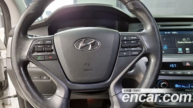 Hyundai LF Sonata LPI Modern(для людей с инвалидностью), 2015 11