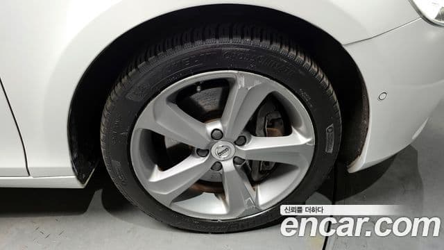 Volvo V40 2세대, 2017 все фото