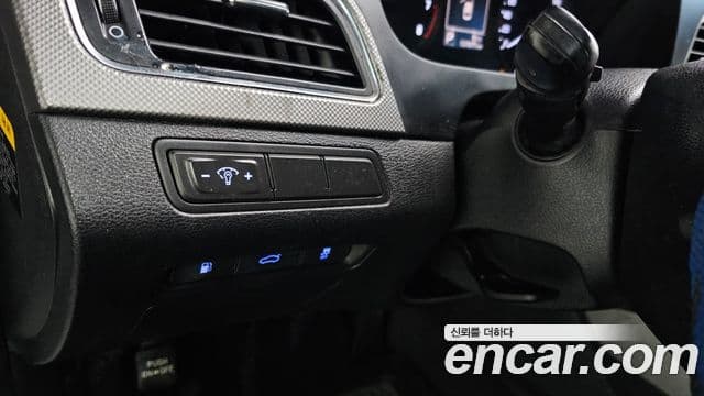 Hyundai LF Sonata Premium, 2015 17