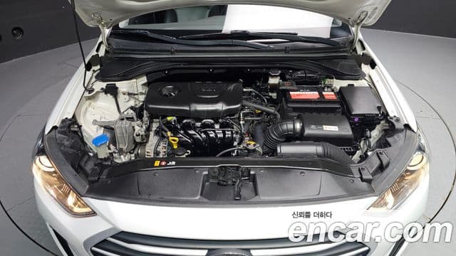 Hyundai Avante AD Style, 2018 6