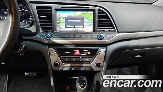 Hyundai Avante AD Style, 2018 15