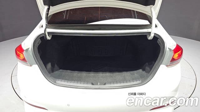 Hyundai Avante AD Style, 2018 20