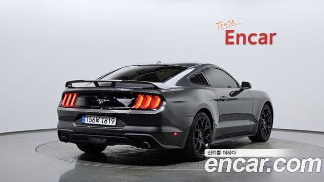Ford Mustang купе, 2019 2