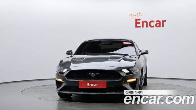 Ford Mustang купе, 2019 3