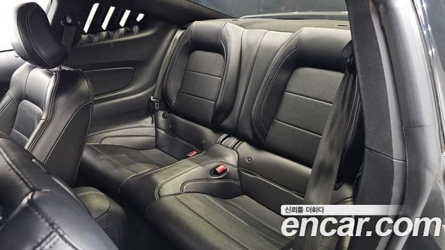 Ford Mustang купе, 2019 12