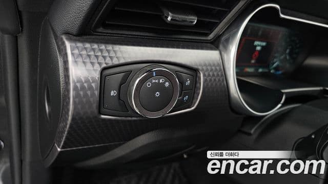 Ford Mustang купе, 2019 17