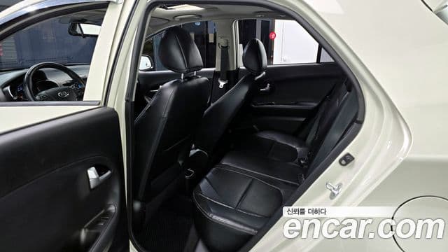 Kia The / новый New Morning Luxury, 2016 12