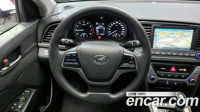 Hyundai Avante AD 1.6 GDI Value Plus, 2017 14
