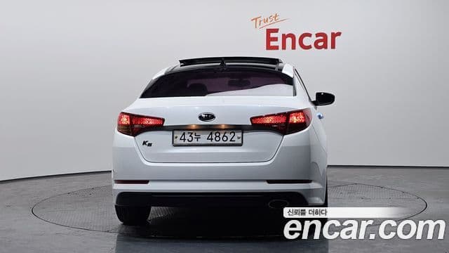 Kia K5 Luxury, 2011 4