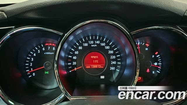 Kia K5 Luxury, 2011 8