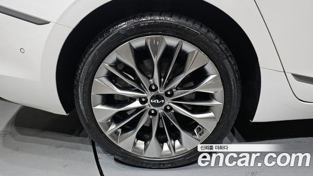 Kia K8 Platinum, 2022 все фото