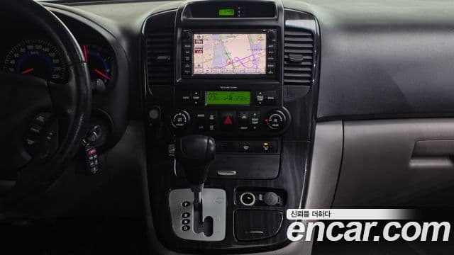 Kia Carnival R President, 2011 14