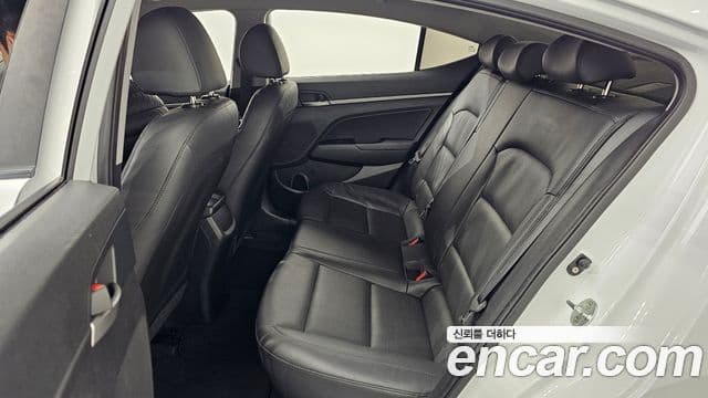 Hyundai Avante AD 1.6 GDI Value Plus, 2018 12