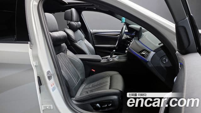 BMW 5시리즈 (G30) 520i M Sport, 2023 10