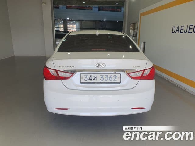 Hyundai YF Sonata Luxury, 2012 4