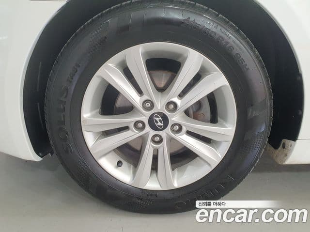 Hyundai YF Sonata Luxury, 2012 7