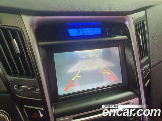 Hyundai YF Sonata Luxury, 2012 15