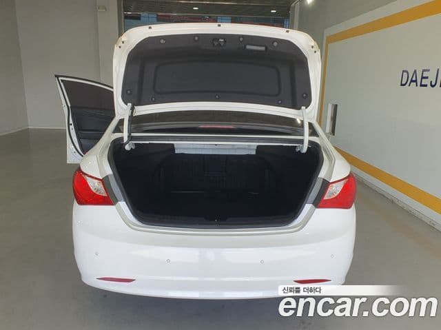 Hyundai YF Sonata Luxury, 2012 18