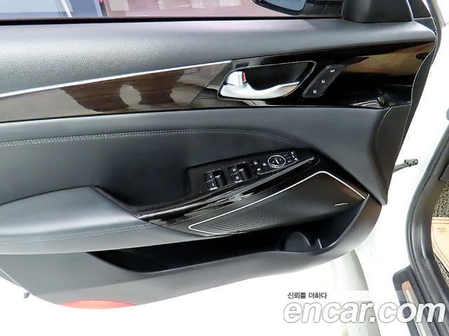 Kia All New K7 гибрид Noblesse, 2017 12