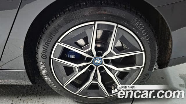 BMW i5 (G60) eDrive 40 M Sport, 2025 все фото